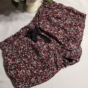 Aritzia Wilfred Silk Shorts - Red Floral